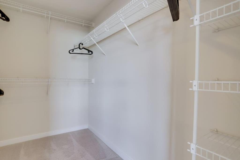 Fantastic 2 Bedroom Condo At Pentagon City 阿林顿 外观 照片